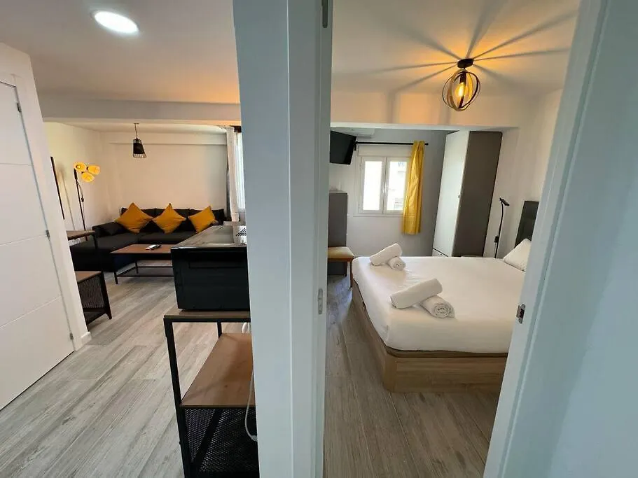 Flat To Enjoy Malaga - 4 People C2 Apartment 0*,