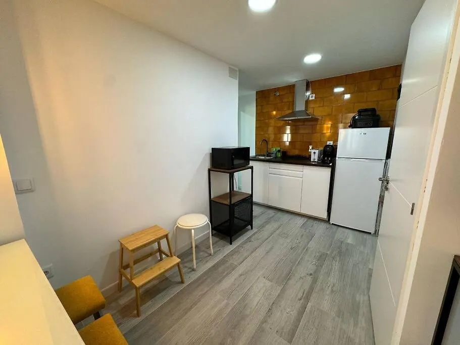 Flat To Enjoy Malaga - 4 People C2 Apartment