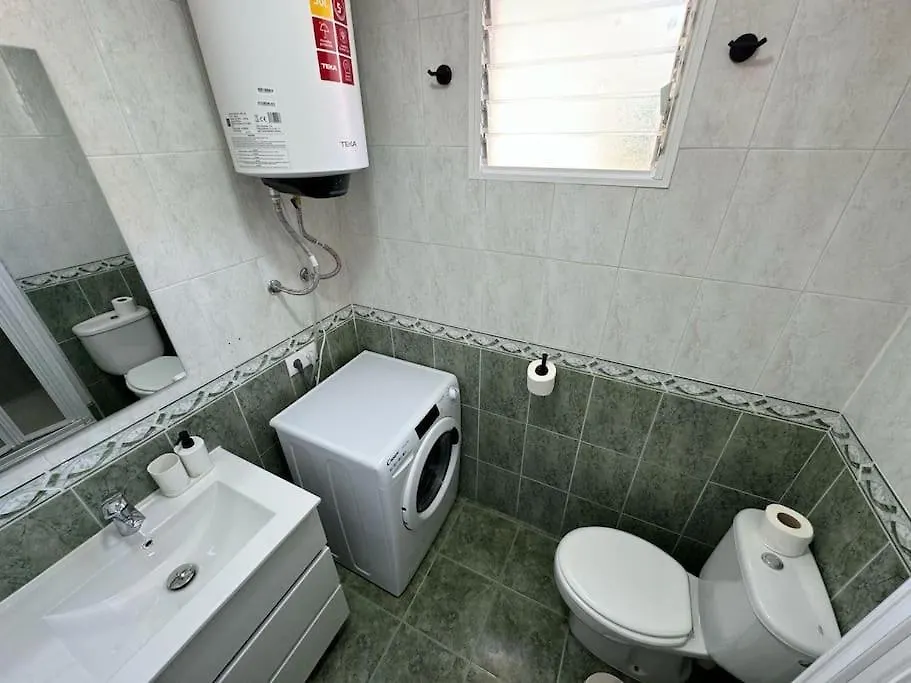 Flat To Enjoy Malaga - 4 People C2 Apartment