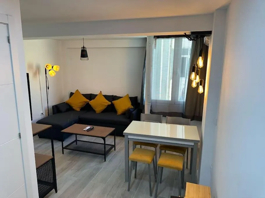 Flat To Enjoy Malaga - 4 People C2 contacts